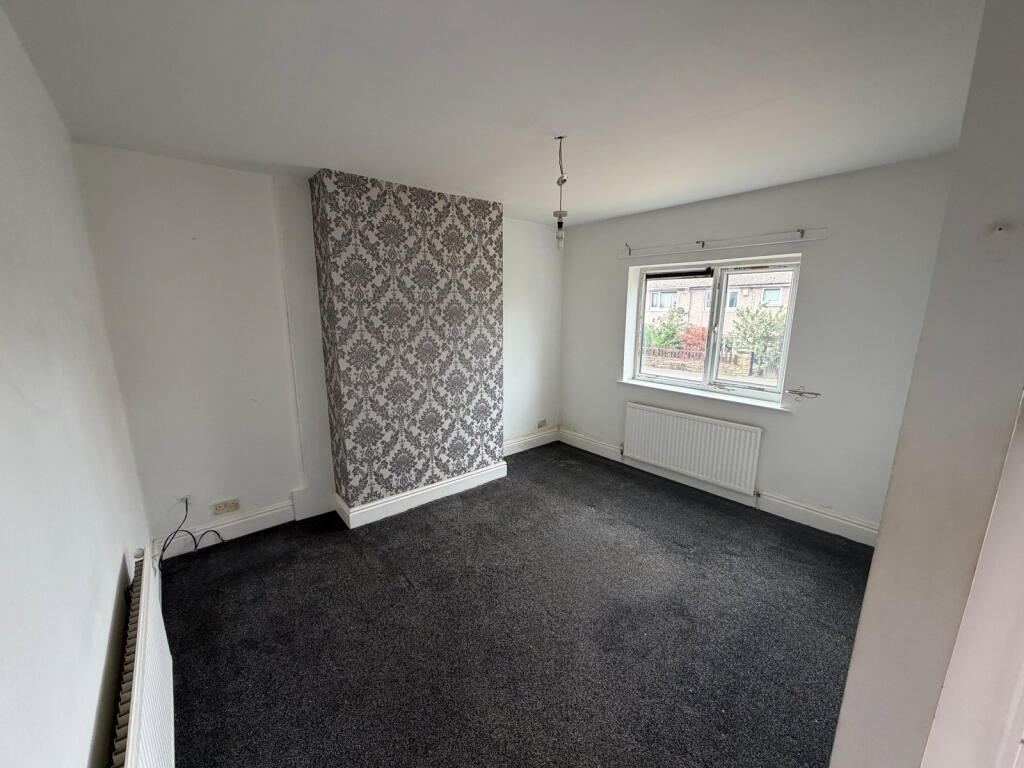 House in Sheffield, Stocksbridge - View 2