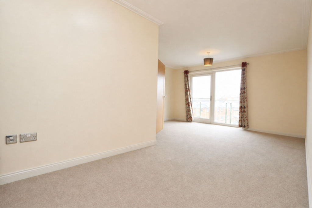 Apartment in Cardiff, Century Wharf, Butetown - View 2
