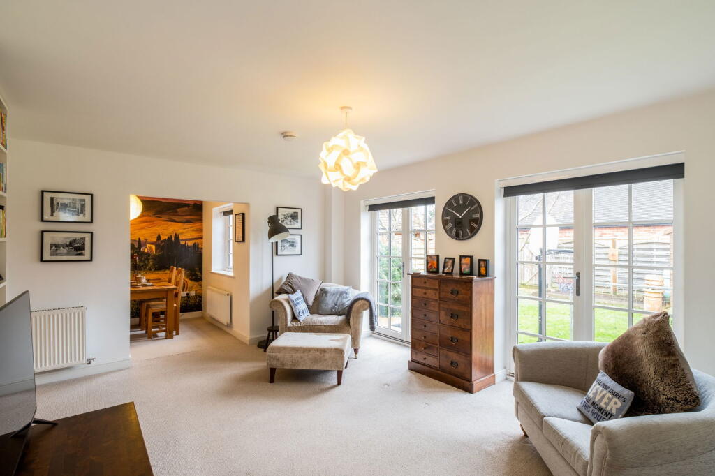 House in Rushcliffe, Gotham - View 3