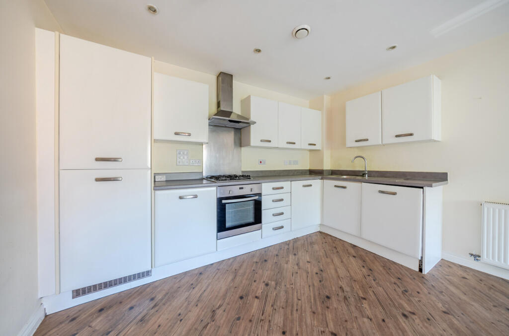 Apartment in London - View 3