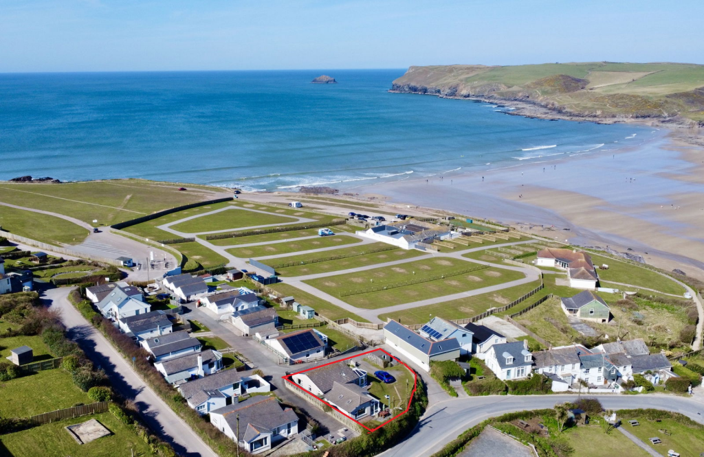 Polzeath, PL27 photo 3
