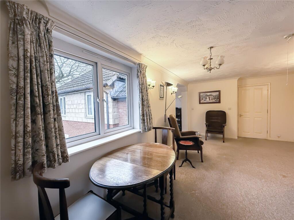 Clothorn Road, Didsbury, M20 photo 4