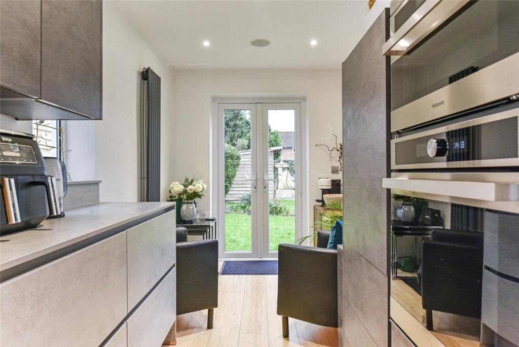 Kingsham Avenue, Chichester, West Sussex, PO19 - More