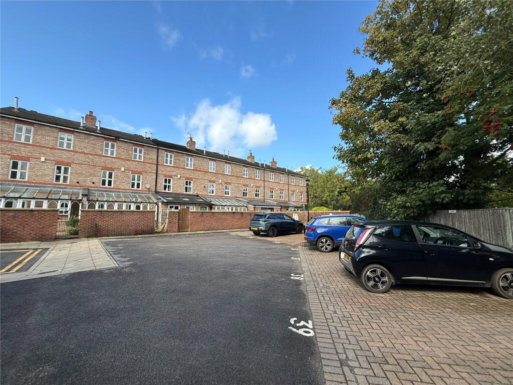 Albert Hill Street, Didsbury Village, M20 photo 2