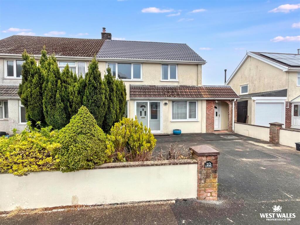 Main image of property: Heol Morfa Brenin, Johnstown, Carmarthen