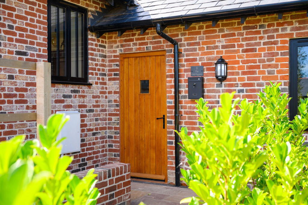 House in Canterbury - View 4