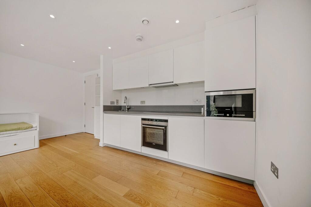 Apartment in Edinburgh, Quartermile, Tollcross - View 4