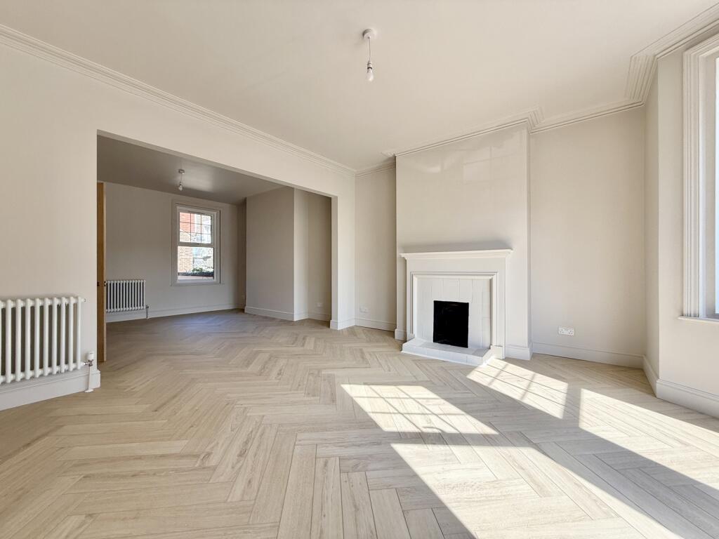 House in Eastbourne, East Sussex - View 4