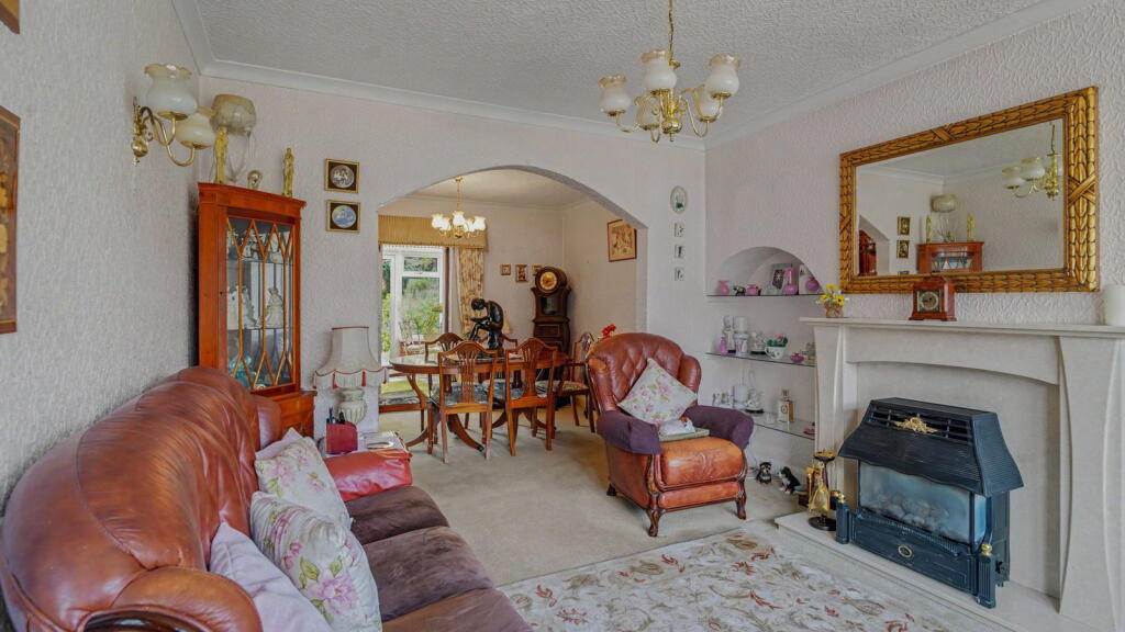 House in Solihull, West Midlands - View 2
