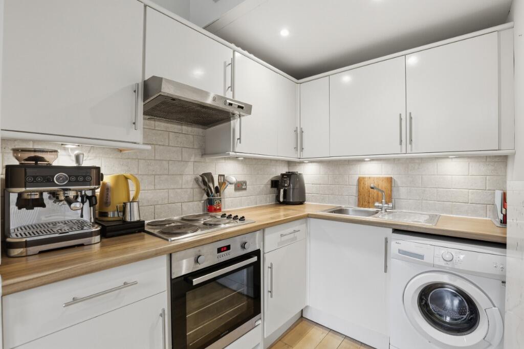 Apartment in Glasgow - More