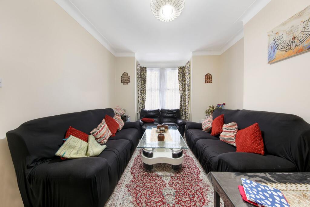 House in London - View 5