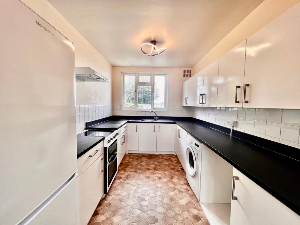 Main image of property: Hambledon Road, Denmead, WATERLOOVILLE