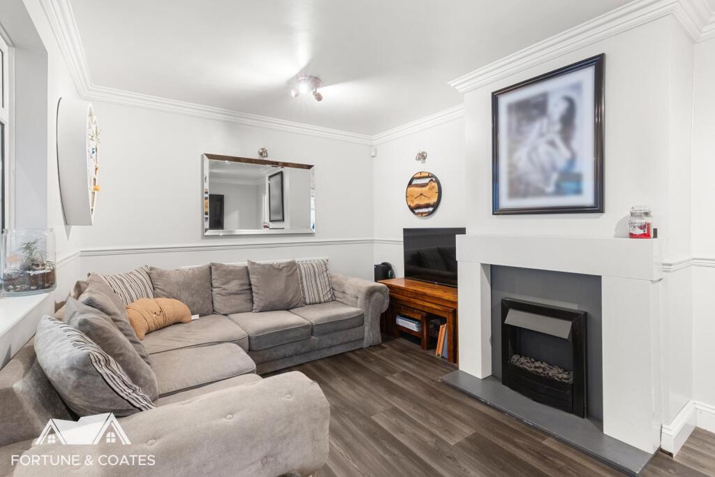 House in Harlow, Brays Grove - View 2