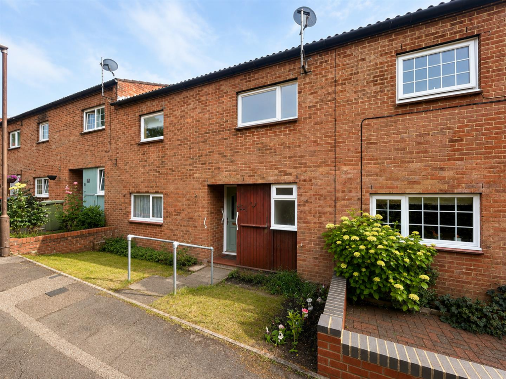 Main image of property: Shipton Hill, Bradville, Milton Keynes