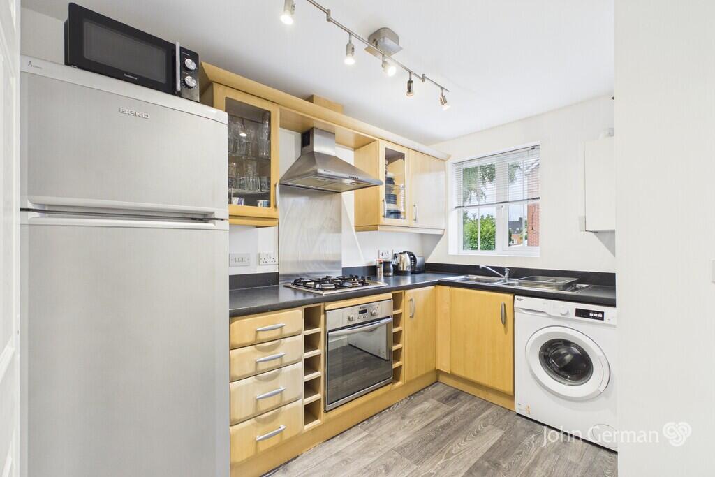 House in Stoke-on-Trent - View 3