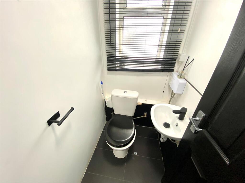 Additional image 8 of Central Drive, St Albans