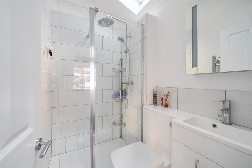 House in Berkshire RG45 6QU, Wokingham Without - View 4