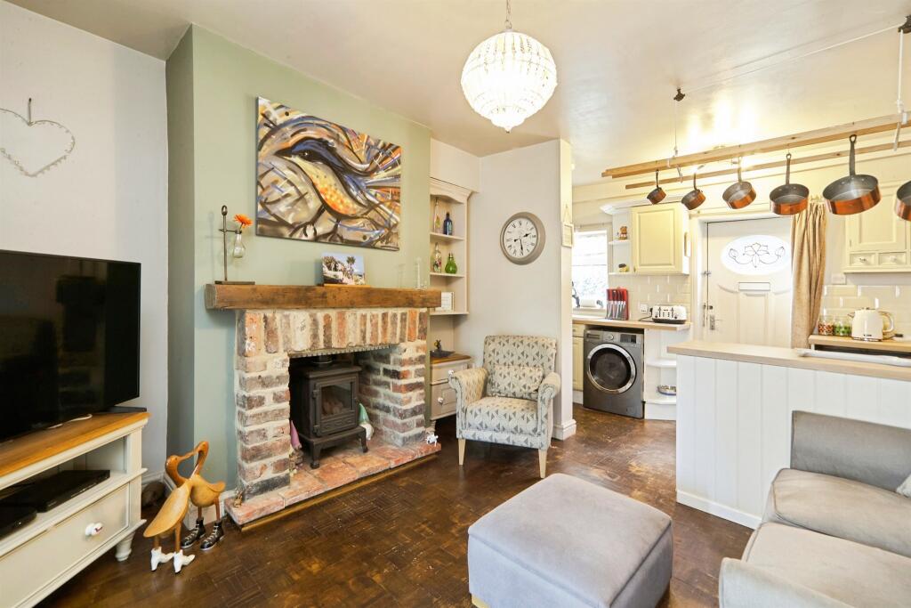 Moorside Terrace, BRADFORD photo 4
