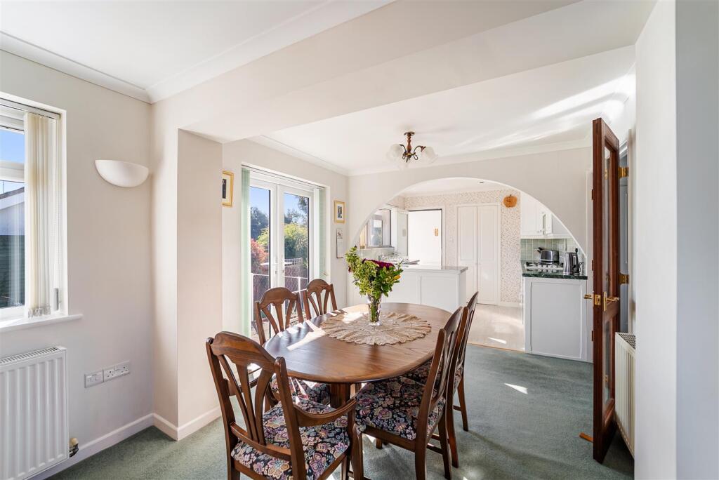 House in Nailsea, North Somerset - More