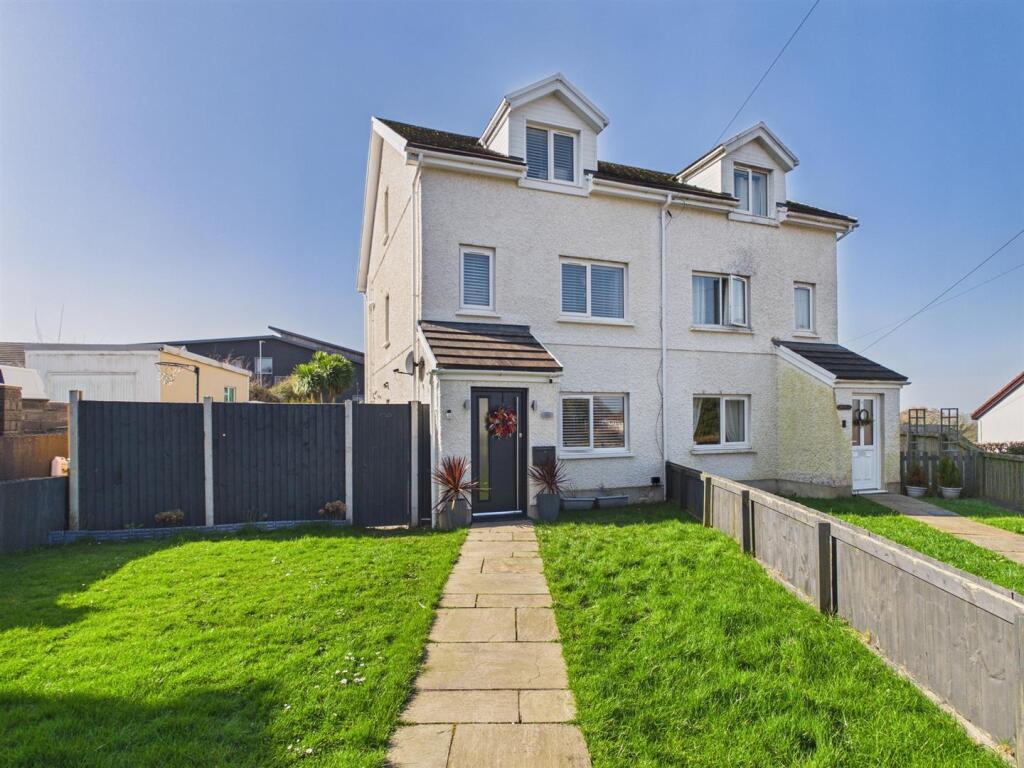 Main image of property: Heol Llanelli, Trimsaran, Kidwelly