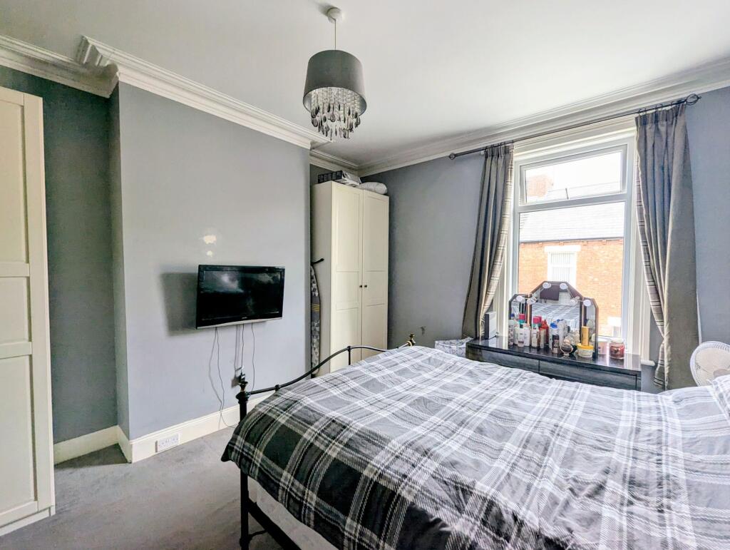 Apartment in Newcastle upon Tyne - View 2