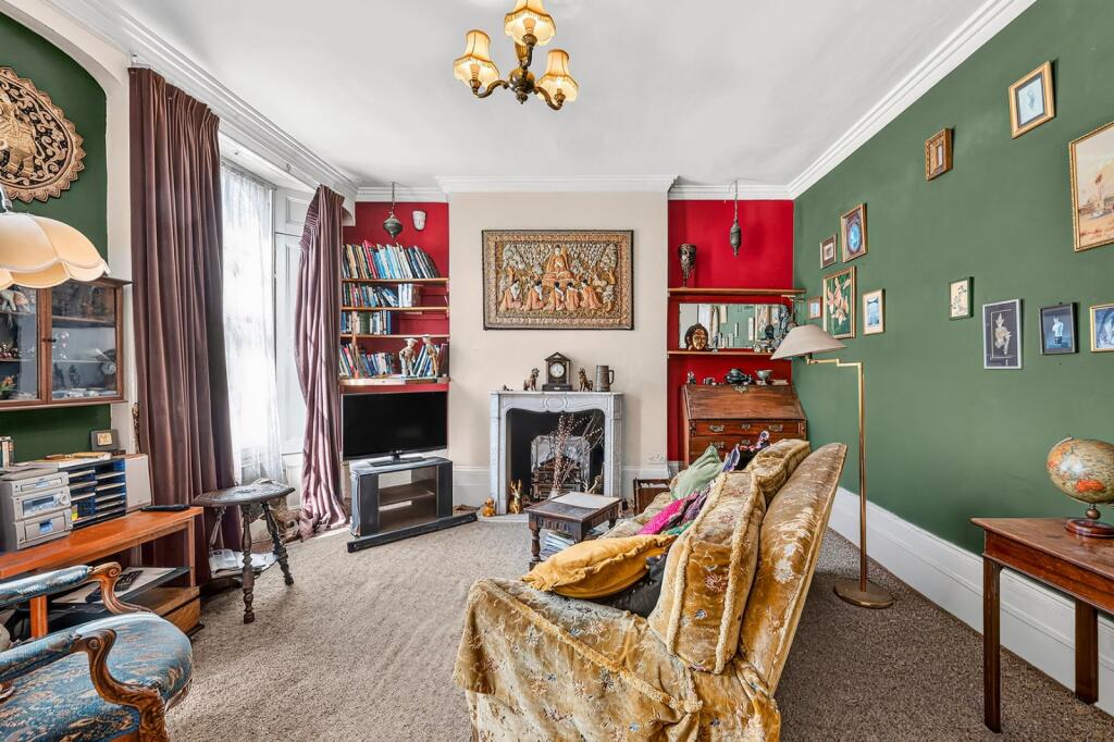 House in London, Kentish Town - View 5