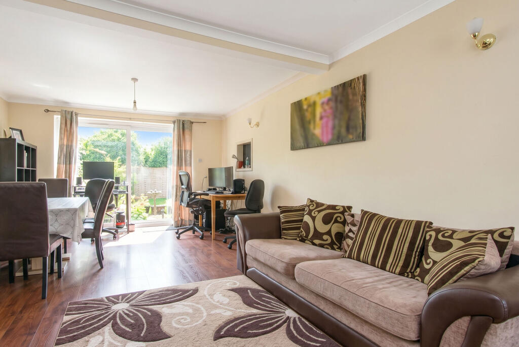 House in London - View 3