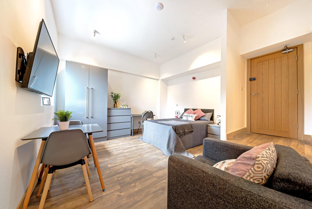 Main image of property: 17 Bridge House, Durham