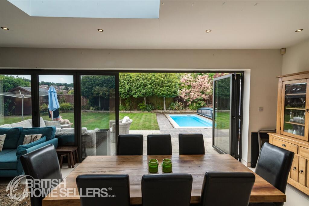 Kings Drive, Eastbourne, East Sussex, BN21 - More
