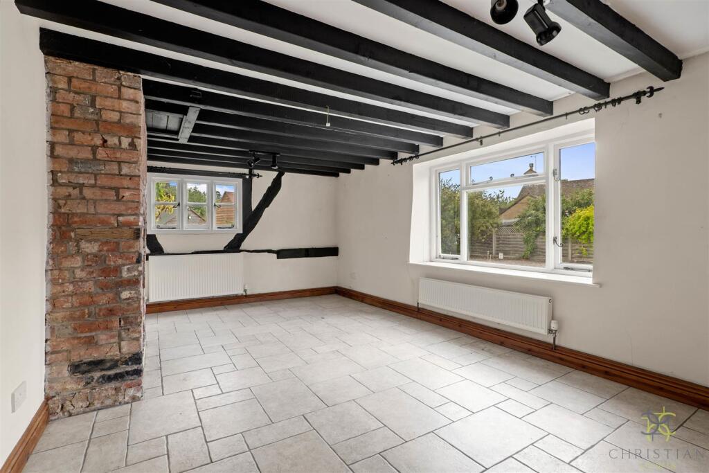 House in Worcester - View 4