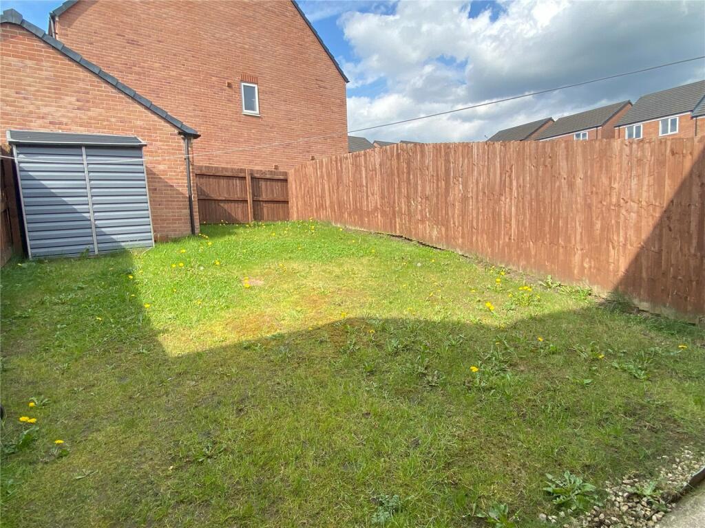 Kelty Grove, Heywood, Greater Manchester, OL10 photo 2