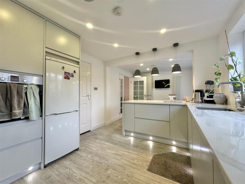 Mallard Drive, Syston, Leicester photo 4