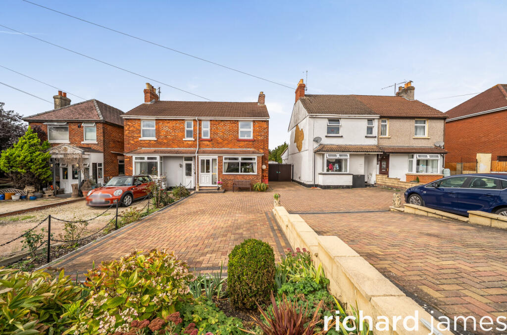 Main image of property: Cricklade Road, Swindon, Swindon, SN2