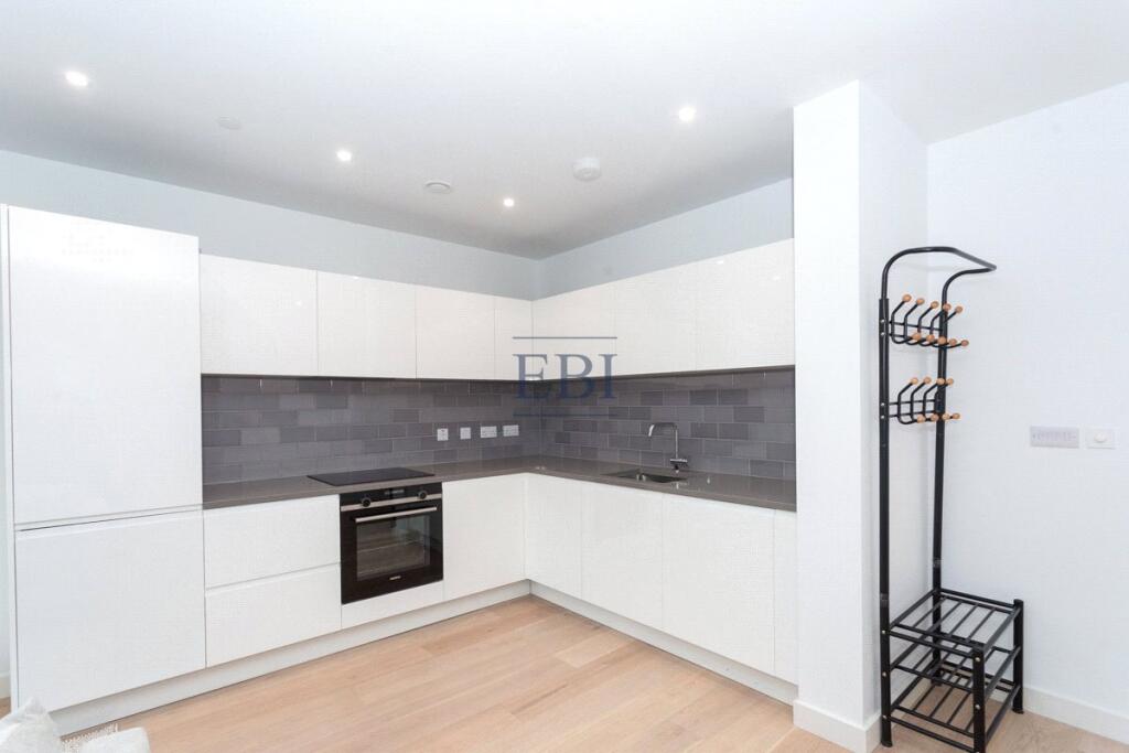 Apartment in London, Royal Wharf, Silvertown - View 4