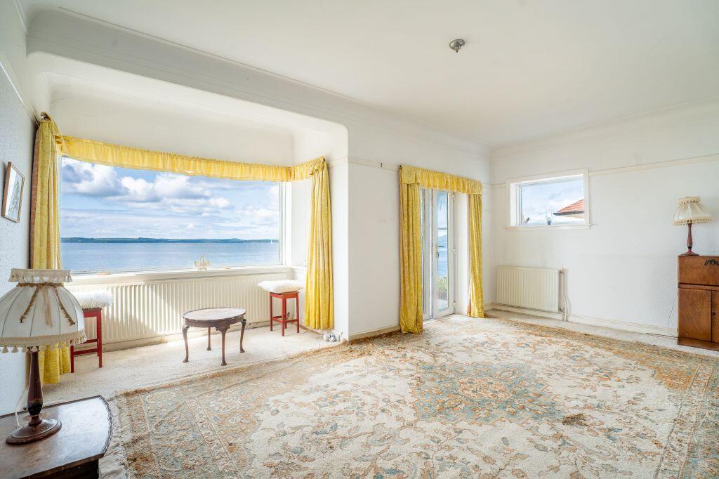 184 Greenock Road, Largs, KA30 8SB photo 4