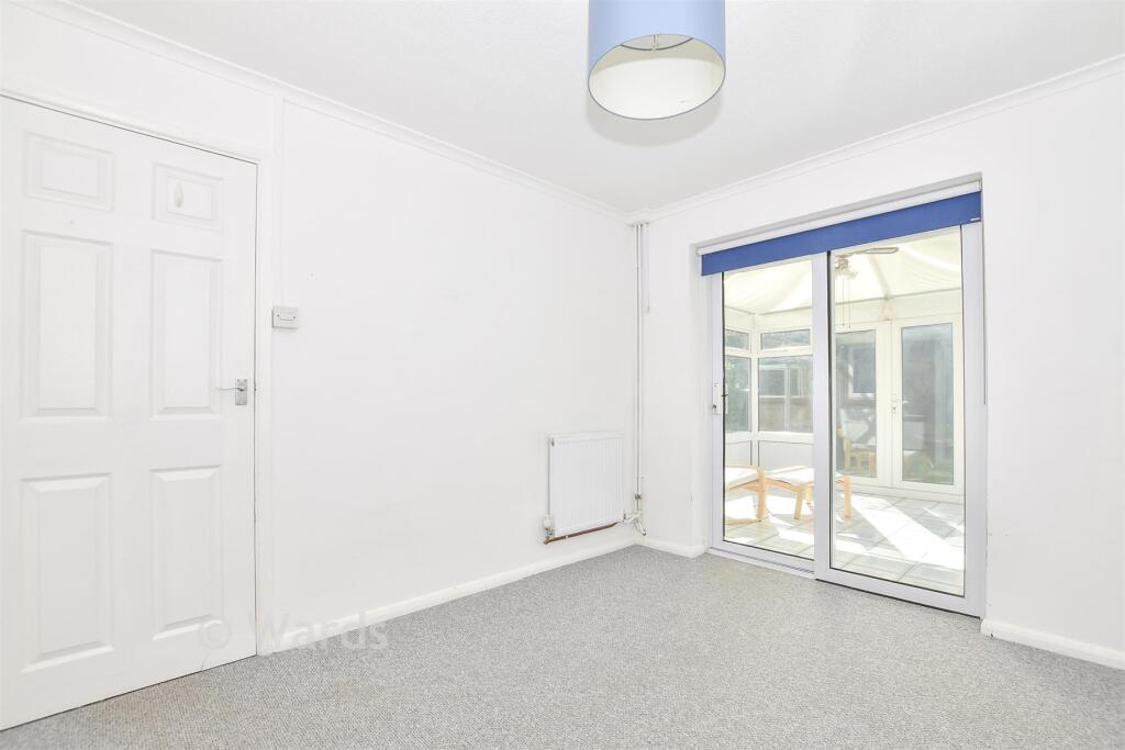 House in Maidstone, Broomfield and Kingswood - More