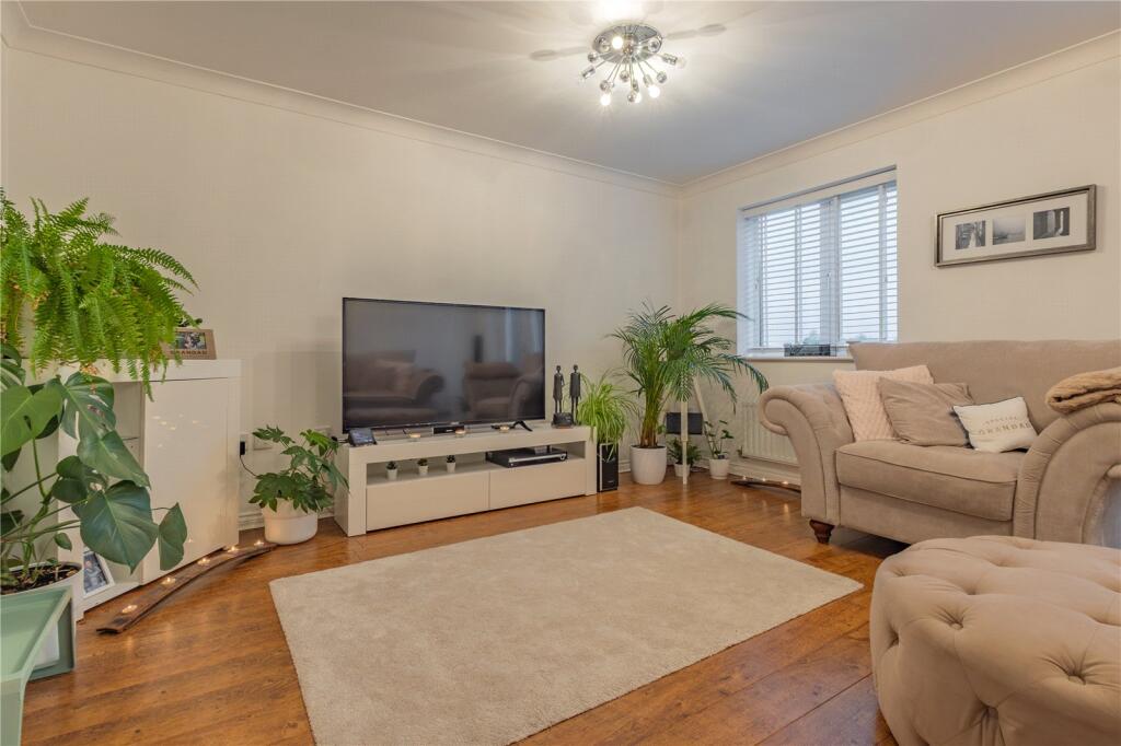 Skiddaw Close, Middleton, Manchester, Greater Manchester, M24 photo 3