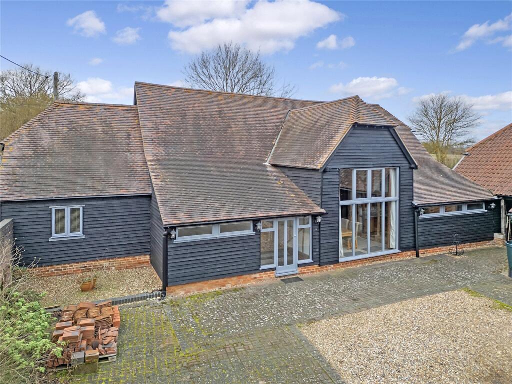Main image of property: Braintree Road, Panfield, Braintree, Essex, CM7