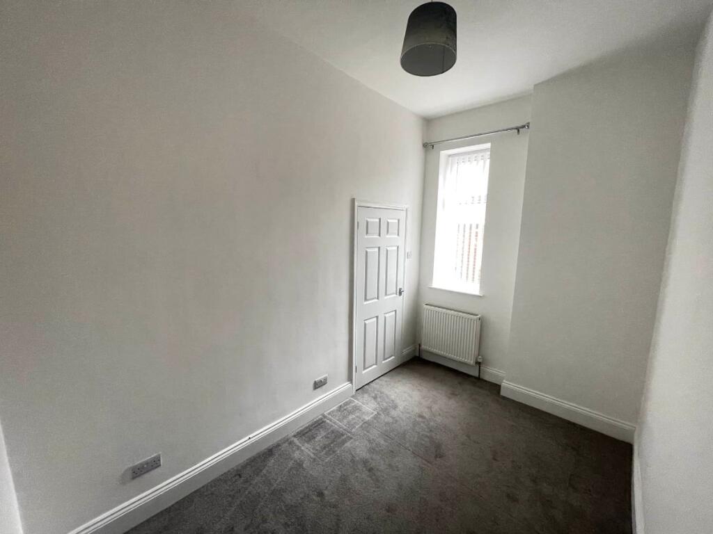 Apartment in North Tyneside, Chirton - View 4