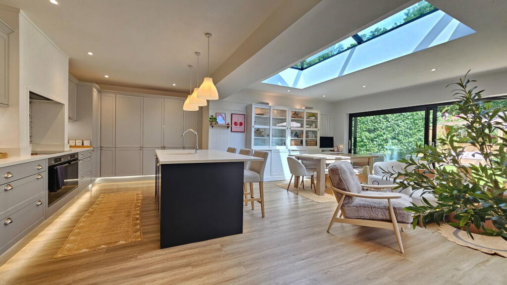 Pinewood Crescent, Hermitage, Thatcham, RG18 9WL - View 5