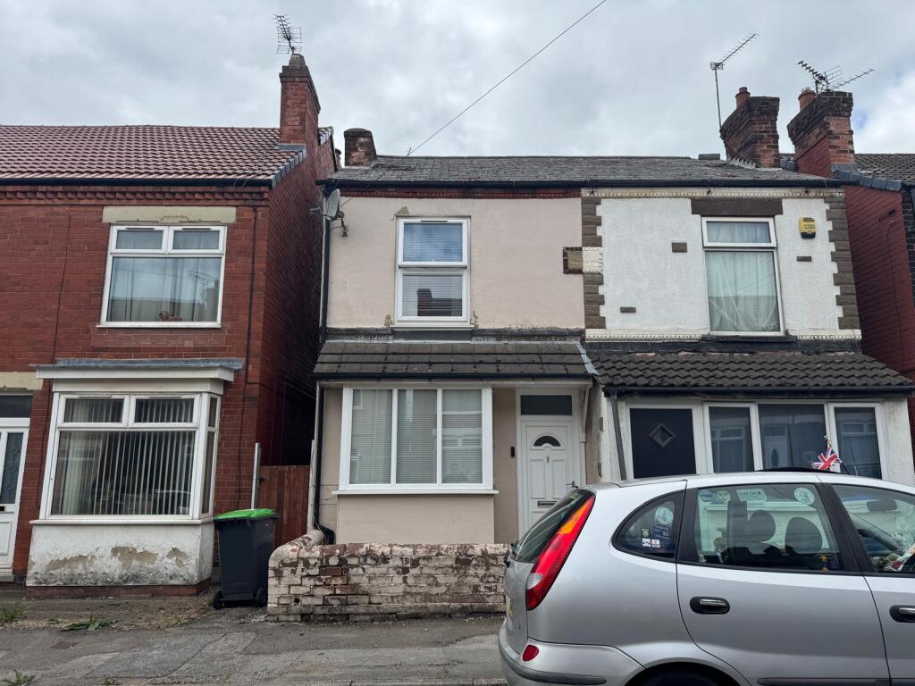 Main image of property: 30 Lawn Road, Sutton-In-Ashfield, Nottinghamshire NG17 4LQ
