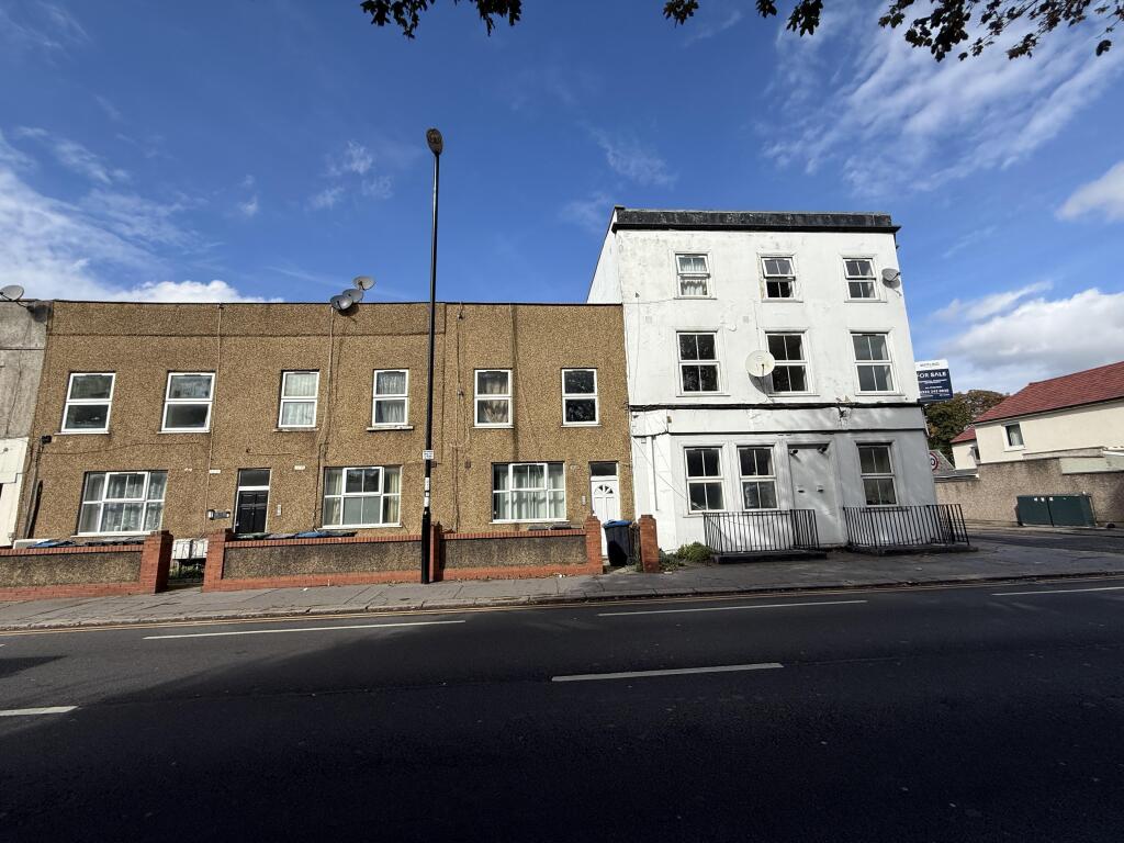Main image of property: 80 Sumner Road, Croydon, Greater London, CR0