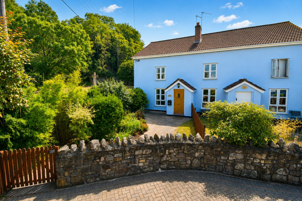 Main image of property: Superbly presented period cottage on Moorhouse Lane, Hallen, Bristol