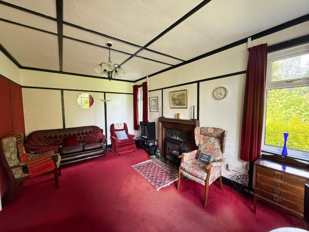 House in Newport - View 5