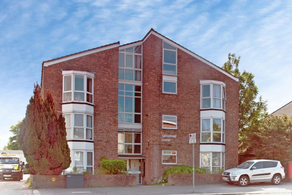 Main image of property: 43 Stafford road, Waddon, CR0