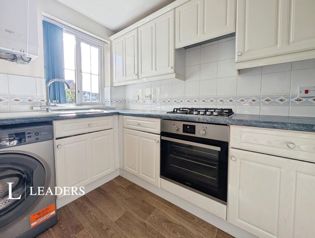 Linnet Close, Wick, Littlehampton photo 3