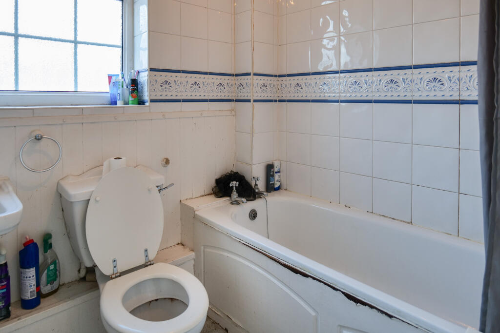 House in West Lancashire, Skelmersdale - View 5