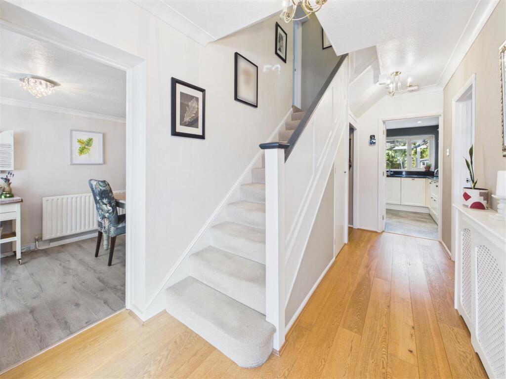 House in Kingston upon Thames - View 2