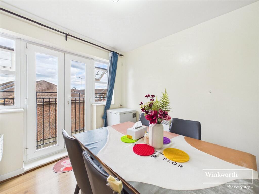 Apartment in London - View 5