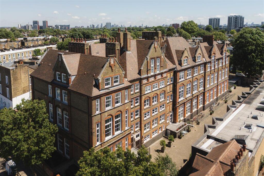 Main image of property: Ecclesbourne Road, London